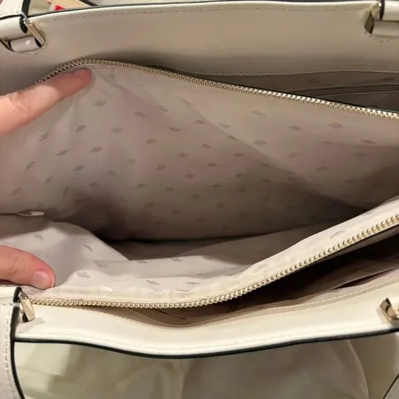 Kate Spade New York Staci Lily Blooms Floral Laptop Tote EUC MSRP $449 - Picture 9 of 10